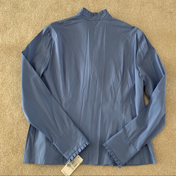 NWT Rafaella button down - Picture 4 of 5